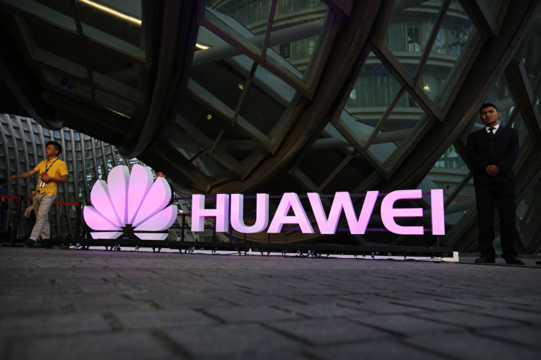 Китай поддержал судебный иск Huawei против США