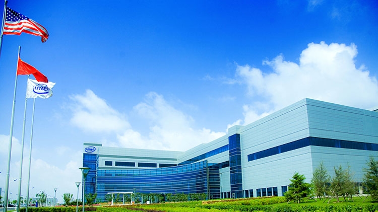 Intel собирается перенести производство в Китай