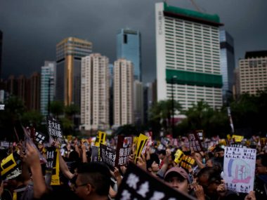 Полиция Гонконга задержала 89 протестующих