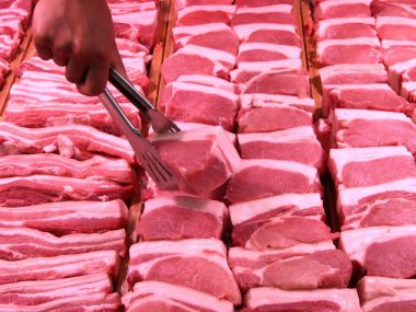 Китай заинтересован в импорте украинской свинины