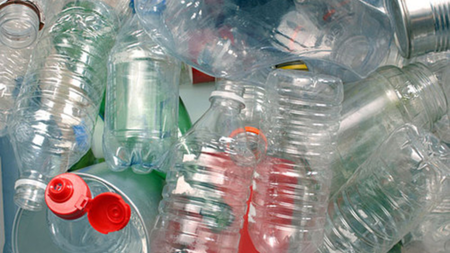Китай планирует снизить производство и использование пластика