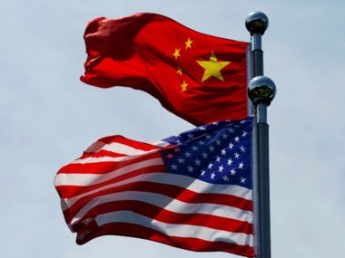США включили Китай в «красный список» из-за вируса