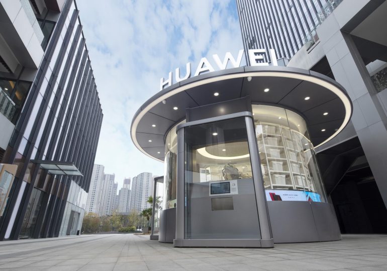 Huawei открыла в Китае «умный» магазин без продавцов
