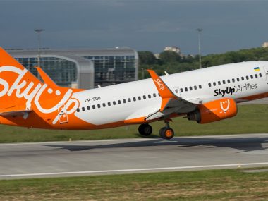 SkyUp досрочно вывезет туристов из Китая и приостановит рейсы