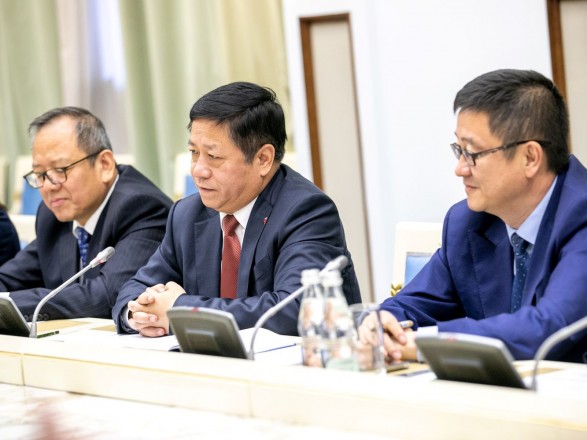 Посол Китая в России заявил, что Пекин разработал вакцину против коронавируса