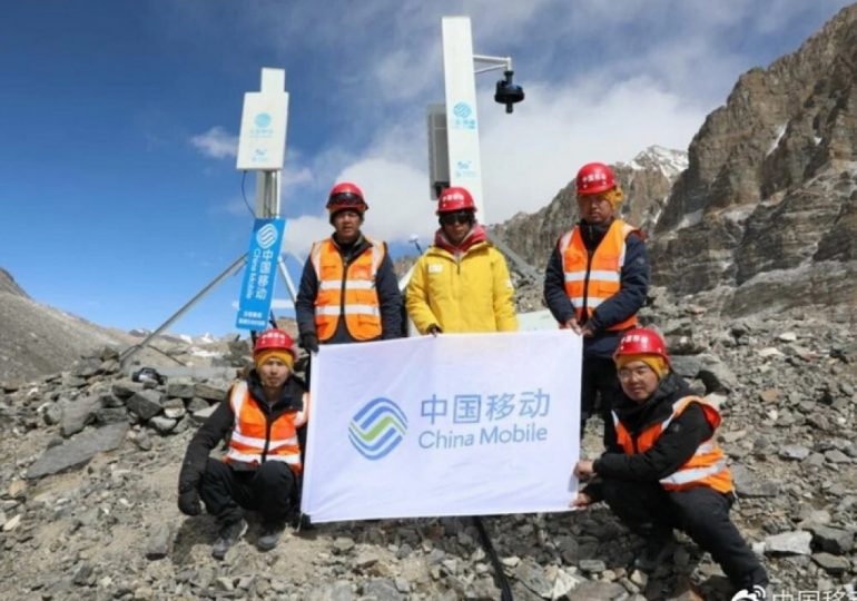 Huawei совместно с China Telecom успешно завершили монтаж станции 5G на Эвересте