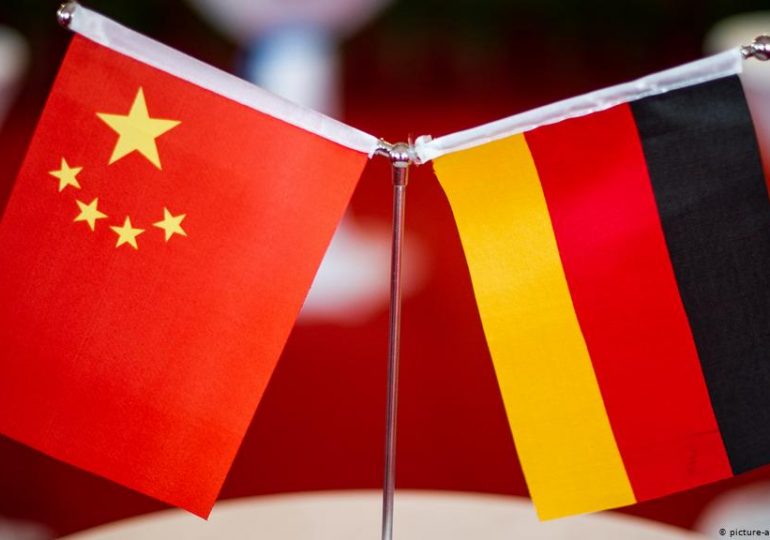 Китайские дипломаты просили немецких чиновников дать позитивную оценку борьбе КНР с коронавирусом