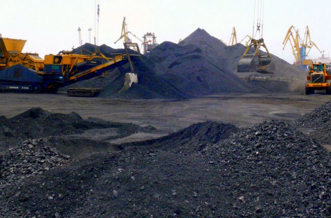 Добыча угля в Китае снизилась на 6,3% с начала года