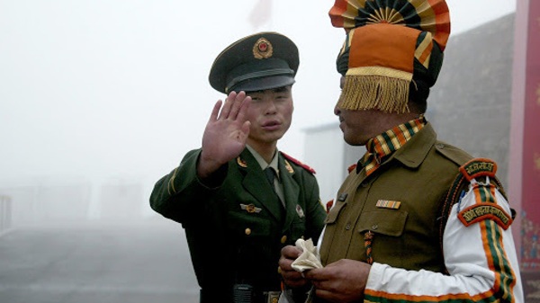 Отношения Индии и Китая остаются натянутыми после стычки военных в Гималаях