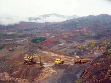 Китайские металлурги призывают к расширению внутреннего производства железной руды