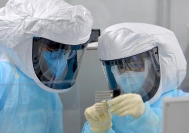 Китай может выпустить вакцину от коронавируса к концу года