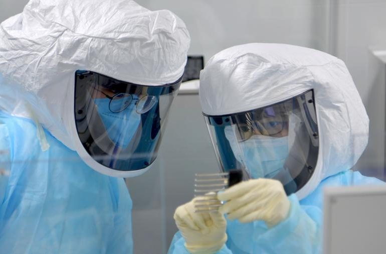 Китай может выпустить вакцину от коронавируса к концу года