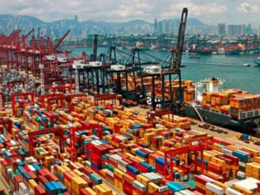 Экспорт Китая в мае сократился меньше ожидаемого