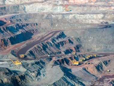 Китайские металлурги призвали правительство сдерживать цены на железную руду
