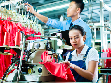 Выручка крупных предприятий швейной промышленности Китая снизилась на 18,47%
