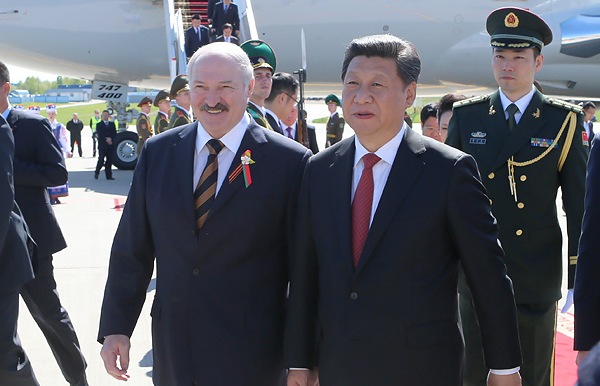 "Великий камень" и ракеты: новые китайские проекты в Беларуси