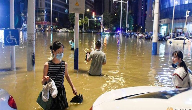 В Китае объявлен высший уровень реагирования на наводнения