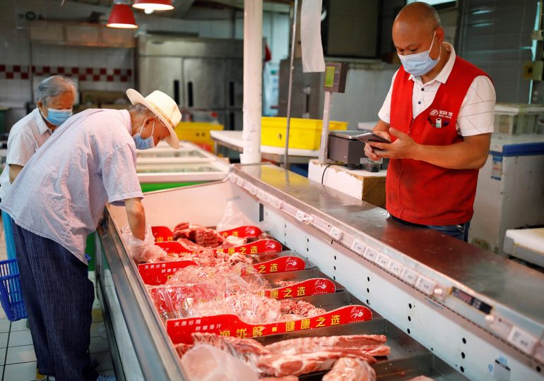 Китай почти исчерпал свои запасы замороженной свинины