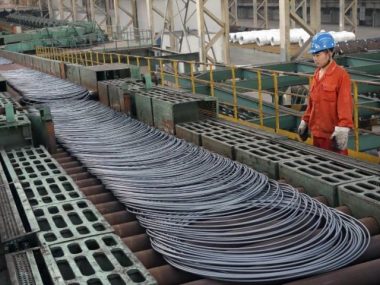 В Китае сократилась прибыль сталелитейных предприятий
