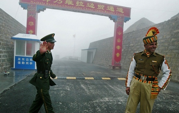 Китай и Индия проводят очередные консультации по пограничным делам
