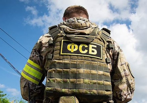 ФСБ задержала россиянина, поставлявшего детали для военной техники в Китай