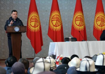 Кыргызстан собирает деньги на погашение госдолга Китаю у населения