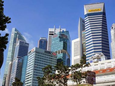 Глобальные банки начали переход в Сингапур из-за давления Китая на Гонконг