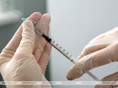 Китай одобрил вакцину от коронавируса разработки Sinopharm