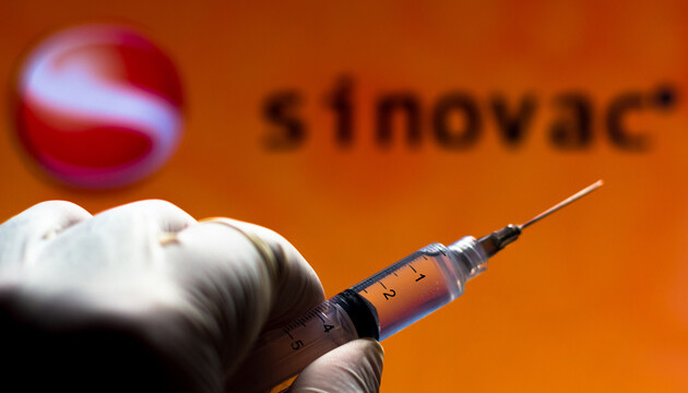 Украинская компания «Лекхим» заключила соглашение с Sinovac на поставку 5 млн доз вакцины