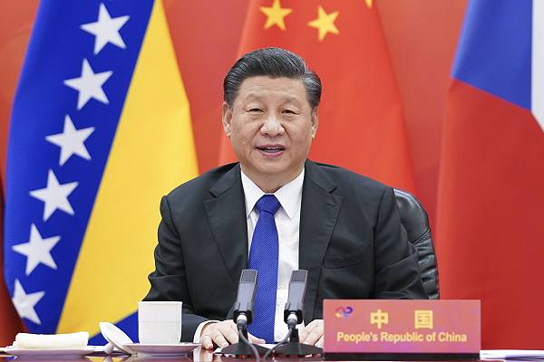 Си Цзиньпин пообещал удвоить импорт сельхозпродукции из стран ЦВЕ