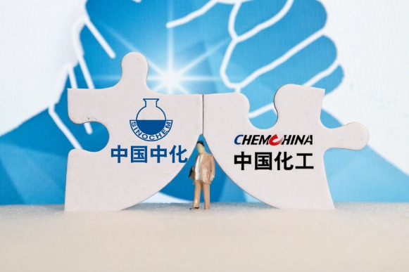 Китай завершил слияние двух крупнейших государственных химических компаний в Sinochem Holdings