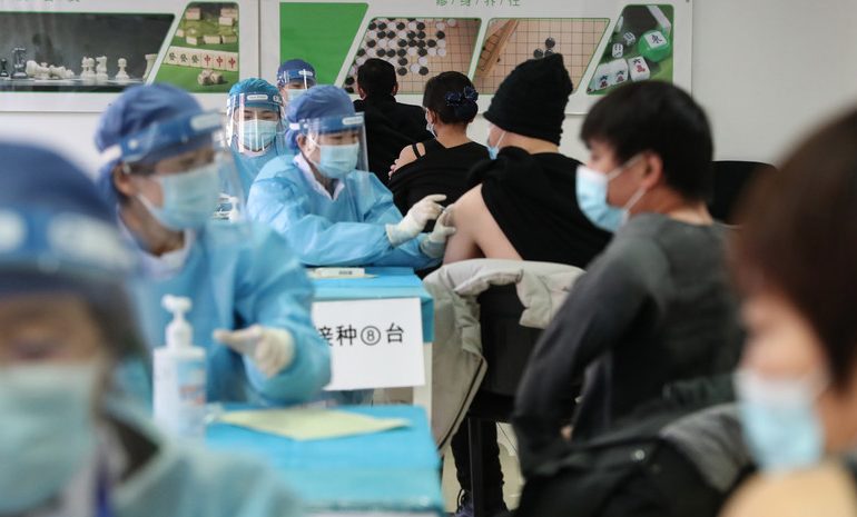 SilkBridge узнал, как украинцам вакцинироваться в Китае