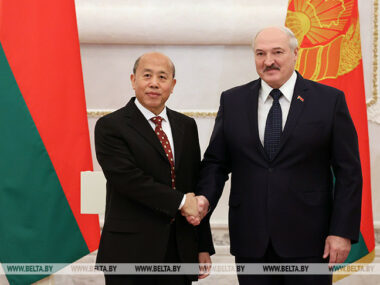 Китайский посол похвалил режим Лукашенко за «успехи в стабилизации общественно-политической ситуации в стране»