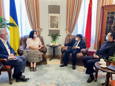 Посол КНР в Украине встретился с главой Нацрады по вопросам телевидения и радиовещания Украины