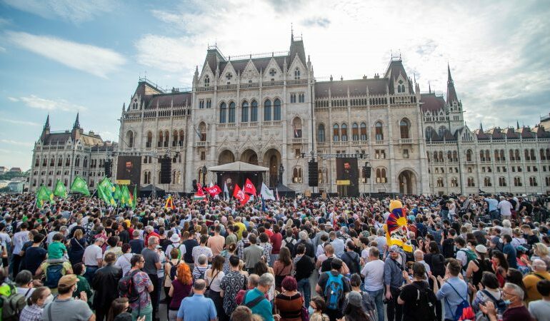 Мэр Будапешта получил одобрение на референдум по кампусу китайского университета Фудань