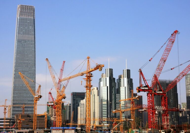 Новое строительство в Китае показывает спад шестой месяц подряд