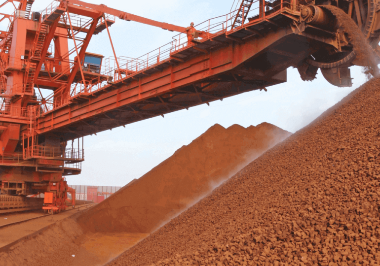 Цены на железную руду в Китае упали из-за замедления темпов производства