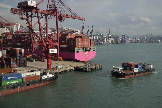 Китайские порты начали блокировать литовские товары