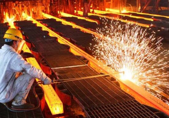 Китай за январь-февраль сократил производство стали на 3,6%