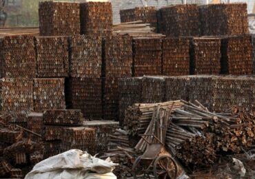 ЕС ввел антидемпинговые пошлины на импорт стального крепежа из Китая