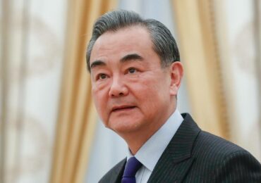 Ван И вернулся на пост министра иностранных дел Китая