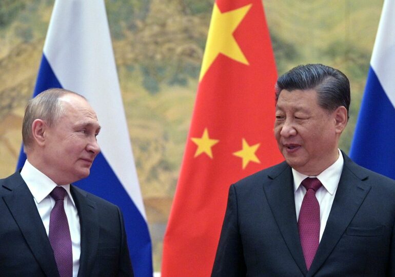 Двойственная позиция Китая в отношении Украины становится неустойчивой – Bloomberg