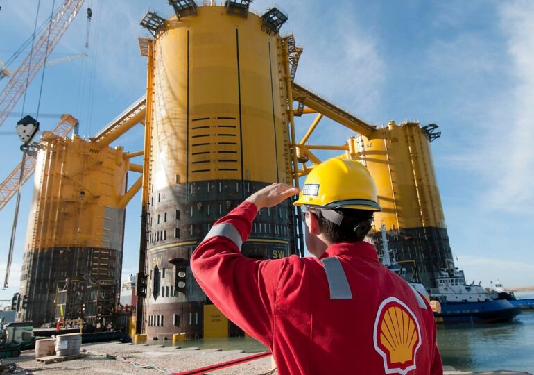 Китайские CNOOC, CNPC и Sinopec ведут переговоры о покупке доли Shell в проекте "Сахалин-2"