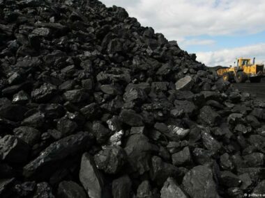 Китай в апреле импортировал рекордные 1,37 млн тонн коксующегося угля из России