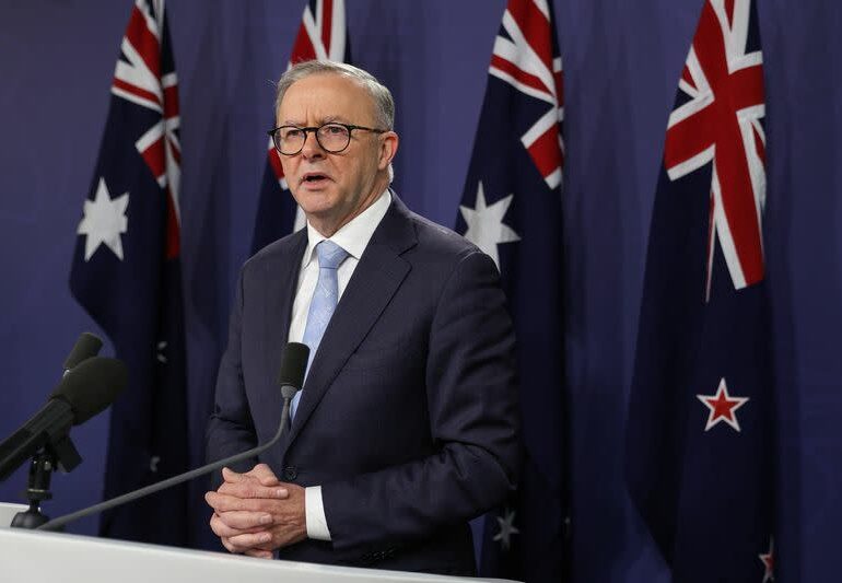 Посол Китая призвал новое правительство Австралии "принять меры" и восстановить двусторонние отношения