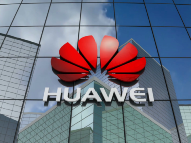 Huawei начала закрывать свои магазины в РФ – СМИ
