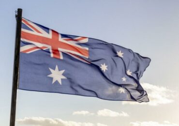 Китайский истребитель в мае перехватил разведывательный самолёт Австралии