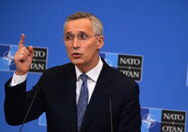 НАТО планирует уменьшать зависимость от КНР после отказа от энергоносителей из РФ