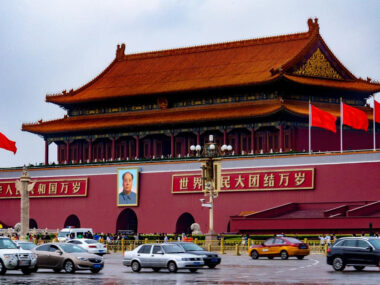 В правительстве КНР обещают сосредоточится на поддержке и стабилизации рынка труда