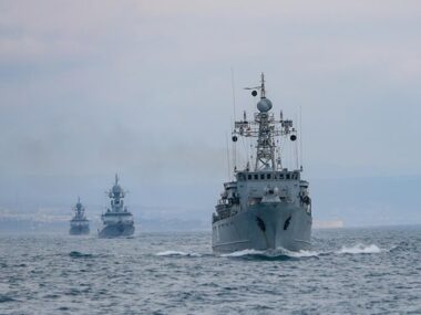 Флоты Китая и РФ проведут учения в Японском море